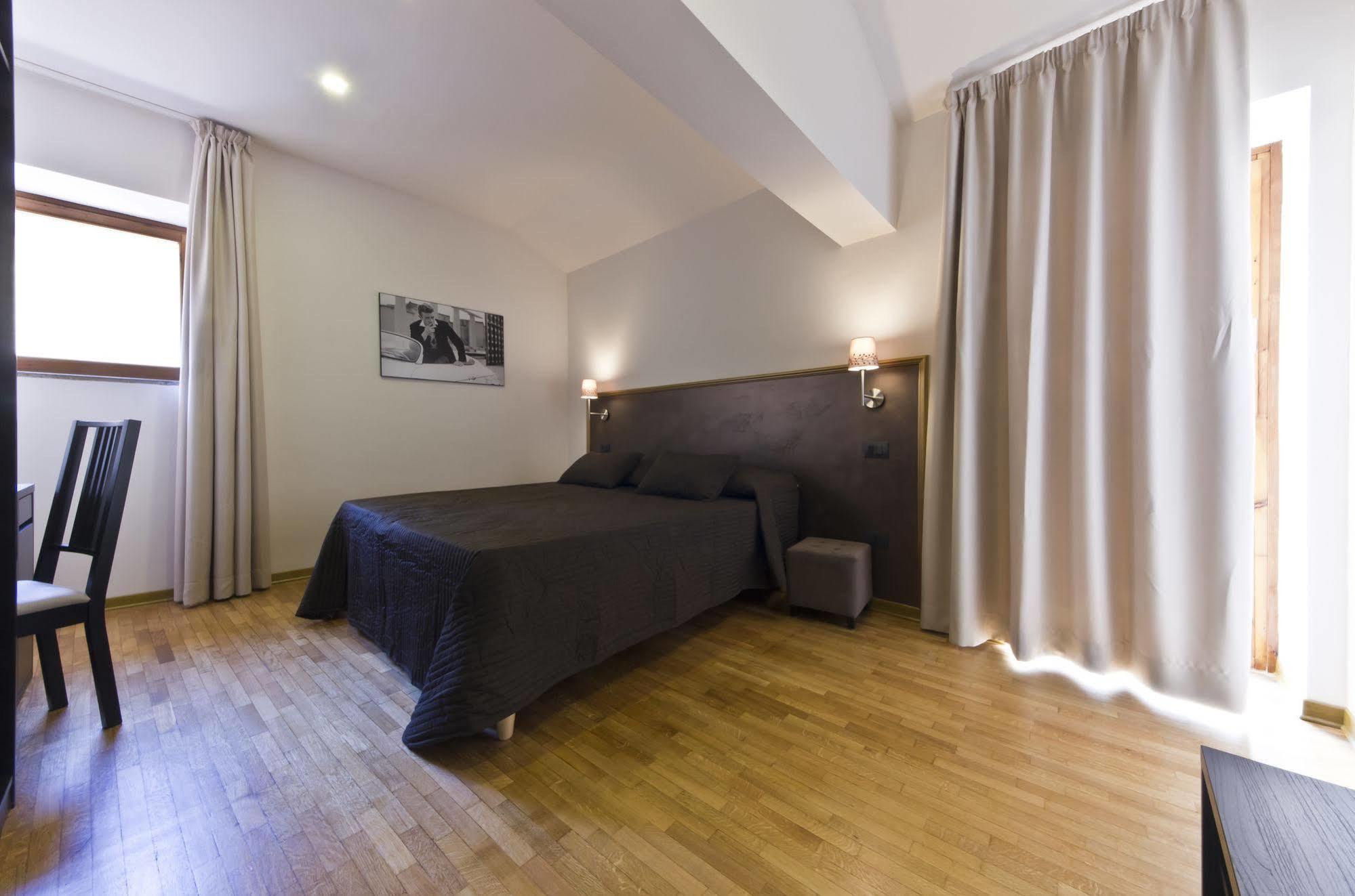 Bed & Breakfast Siena Gallery - Rooms Only Siena